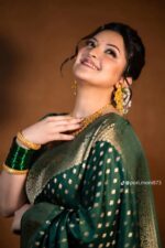 ✨ Jori Katan Saree with Blouse Piece ✨ - Image 3